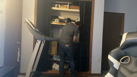 Vandal2021 online show from March 2026 06:51:02 AM