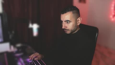 vanderheyl online show from February 2026 03:12:02 AM