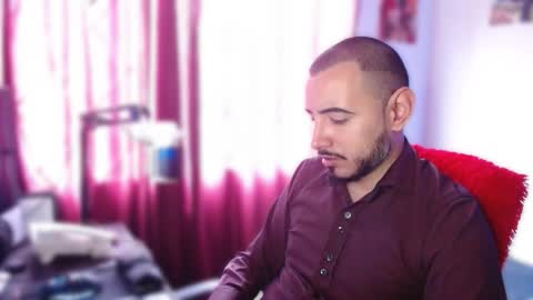 vanderheyl online show from March 2026 07:20:02 PM