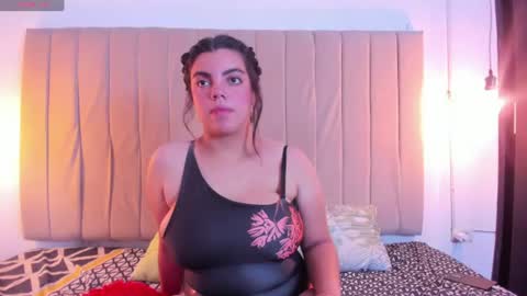 vanesa online show from June 2026 12:53:01 PM