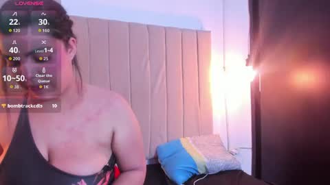 vanesa online show from June 2026 01:25:02 PM