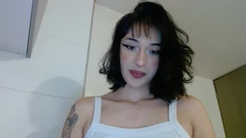 Snapshot of vanesaafoxx chatting on October 2025 05:42:02 AM Vans online show from October 2025 05:42:02 AM