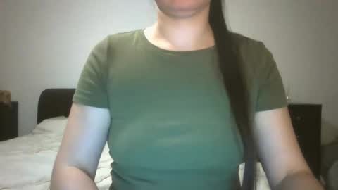 Snapshot of vanesajewel chatting on March 2025 08:45:02 PM VanesaJewel online show from March 2025 08:45:02 PM