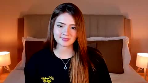 vanessa_foxyy online show from June 2026 07:38:01 PM