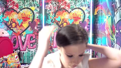  Vanessa  online show from October 2025 03:49:01 PM