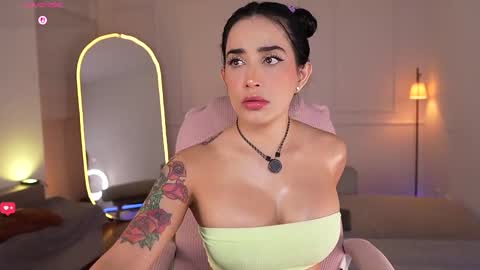 vanessa sexxy online show from October 2025 01:36:02 AM