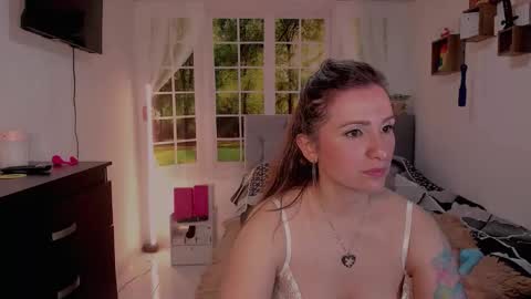 Snapshot of vanessa_udream chatting on May 2026 09:16:01 PM Vanessa online show from May 2026 09:16:01 PM