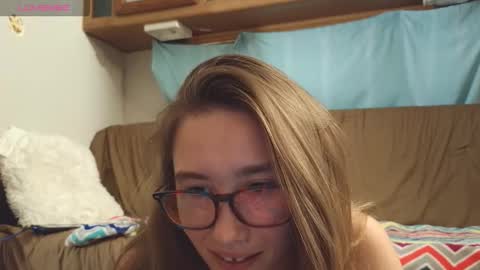 Snapshot of vanessarose4825 chatting on October 2025 10:25:02 PM Vanessa Rose online show from October 2025 10:25:02 PM