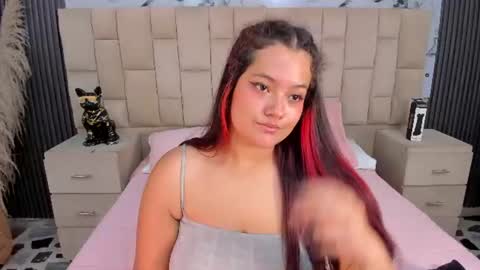 Snapshot of vanessascott_ chatting on June 2026 07:33:02 AM vanessascott_ online show from June 2026 07:33:02 AM