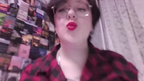 vanessashadow online show from September 2025 04:22:02 PM