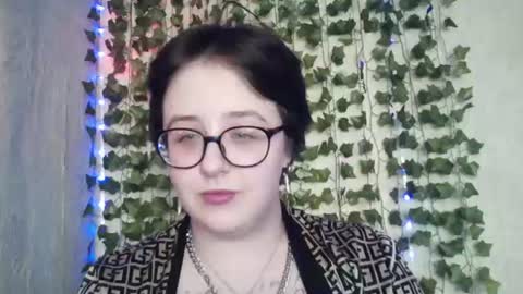 vanessashadow online show from June 2026 03:00:01 PM