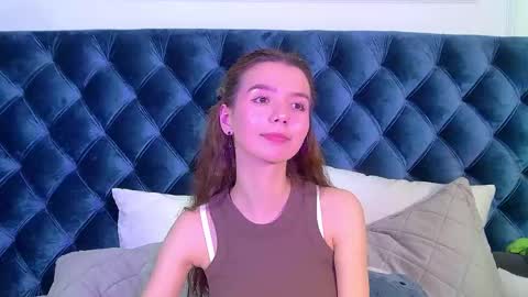 Snapshot of vanessavienne chatting on April 2026 08:09:02 PM VanessaVienne online show from April 2026 08:09:02 PM