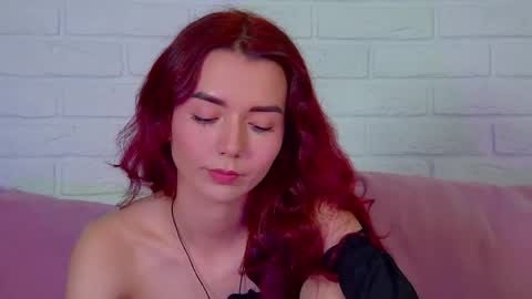 Snapshot of vanessavienne chatting on May 2026 04:34:02 PM VanessaVienne online show from May 2026 04:34:02 PM