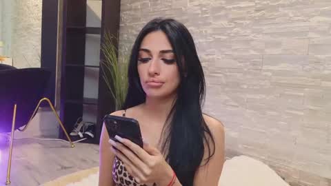 Vanessa online show from May 2026 04:04:01 PM