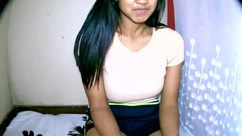 vanih27 online show from June 2026 12:22:01 PM