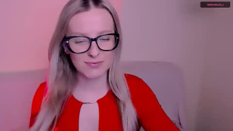 Snapshot of vanillaex_ chatting on January 2026 11:24:02 AM Mia online show from January 2026 11:24:02 AM