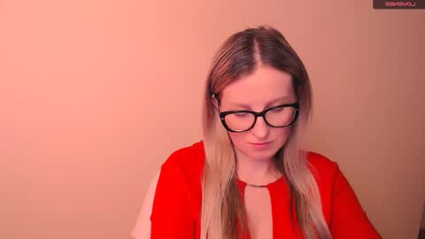 Snapshot of vanillaex_ chatting on February 2026 05:15:01 AM Mia online show from February 2026 05:15:01 AM