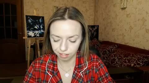 Snapshot of vanillamuffin chatting on February 2025 07:18:01 AM VanillaMuffin online show from February 2025 07:18:01 AM