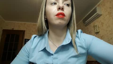 Snapshot of vanillamuffin chatting on February 2025 01:03:02 PM VanillaMuffin online show from February 2025 01:03:02 PM