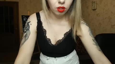 Snapshot of vanillamuffin chatting on February 2025 04:53:02 PM VanillaMuffin online show from February 2025 04:53:02 PM