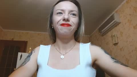 Snapshot of vanillamuffin chatting on September 2025 12:49:01 PM VanillaMuffin online show from September 2025 12:49:01 PM