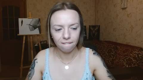 Snapshot of vanillamuffin chatting on September 2025 05:45:02 AM VanillaMuffin online show from September 2025 05:45:02 AM