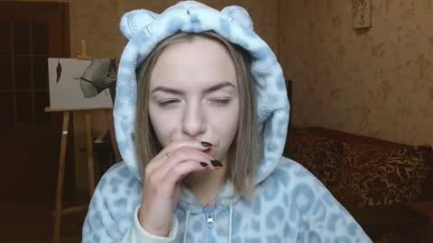 Snapshot of vanillamuffin chatting on October 2025 12:48:02 PM VanillaMuffin online show from October 2025 12:48:02 PM