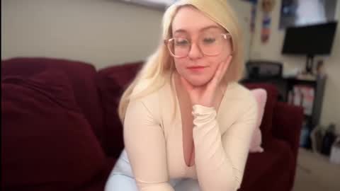 Snapshot of vanillapuddingpie chatting on March 2025 05:43:02 PM vanillapuddingpie online show from March 2025 05:43:02 PM