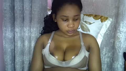 Snapshot of vanillavenus chatting on July 2026 11:17:02 AM vanillavenus online show from July 2026 11:17:02 AM