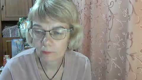 Vanillaxcreamy online show from December 2024 01:16:02 PM
