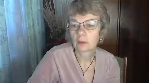 Snapshot of vanillaxcreamy chatting on November 2025 08:40:01 AM Vanillaxcreamy online show from November 2025 08:40:01 AM