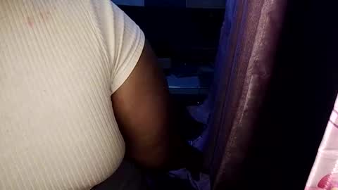 Snapshot of vannah_bae chatting on February 2025 07:06:02 PM vannah_bae online show from February 2025 07:06:02 PM