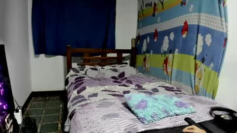 Snapshot of vannellope_vladimir chatting on June 2026 10:43:02 AM vannellope_vladimir online show from June 2026 10:43:02 AM