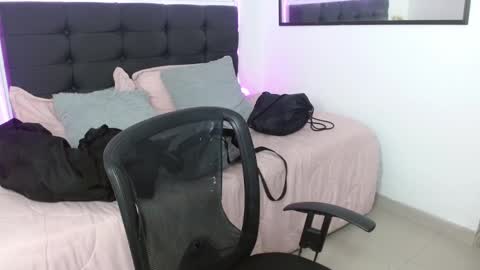 Snapshot of vannesweet_ chatting on February 2026 11:08:02 PM vane online show from February 2026 11:08:02 PM