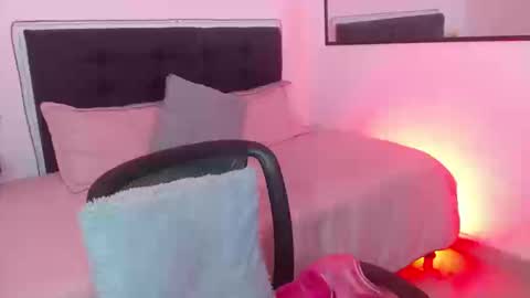 Snapshot of vannesweet_ chatting on February 2026 10:33:01 PM vane online show from February 2026 10:33:01 PM