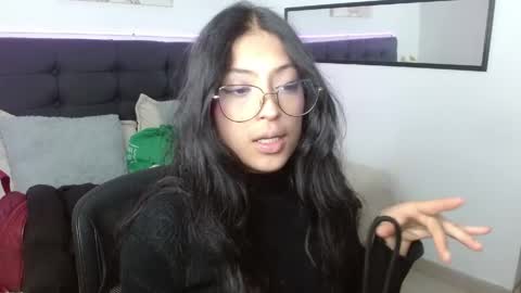 Snapshot of vannesweet_ chatting on May 2026 08:39:01 PM vane online show from May 2026 08:39:01 PM