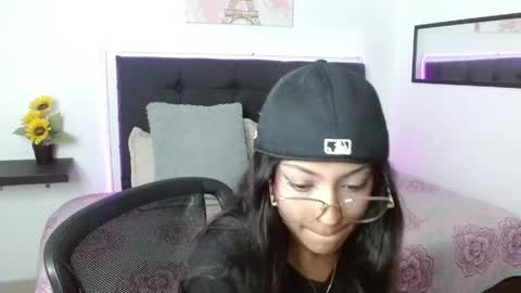 Snapshot of vannesweet_ chatting on May 2026 08:16:02 PM vane online show from May 2026 08:16:02 PM