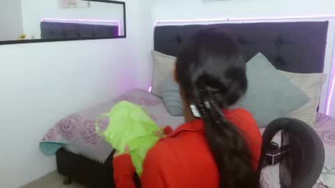 Snapshot of vannesweet_ chatting on June 2026 09:09:01 PM vane online show from June 2026 09:09:01 PM