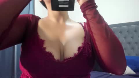 Snapshot of vannsexporn chatting on October 2025 09:07:02 AM Vannesa online show from October 2025 09:07:02 AM