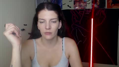 Snapshot of vanrey_ chatting on November 2025 05:36:02 PM Vanessa online show from November 2025 05:36:02 PM