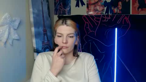 Vanessa online show from March 2026 06:03:01 PM