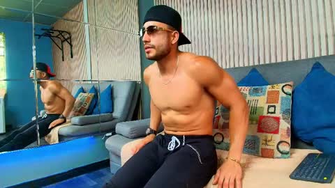 Vans Ross online show from March 2026 07:25:01 PM