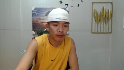 Snapshot of vanxxx2005 chatting on December 2024 06:50:01 PM vanxxx2005 online show from December 2024 06:50:01 PM