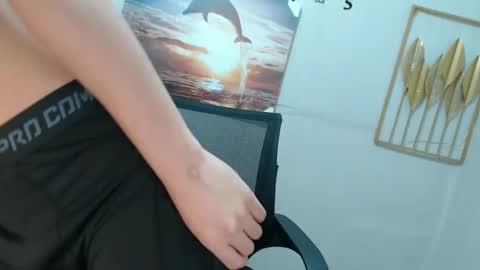 Snapshot of vanxxx2005 chatting on December 2024 07:14:01 PM vanxxx2005 online show from December 2024 07:14:01 PM