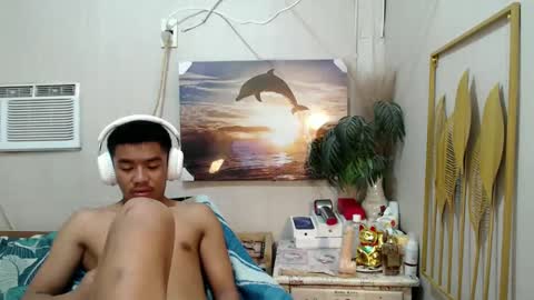 Snapshot of vanxxx2005 chatting on February 2025 05:41:01 AM vanxxx2005 online show from February 2025 05:41:01 AM