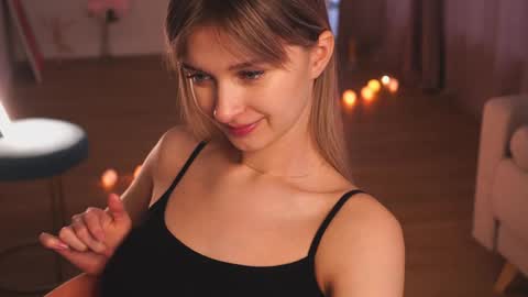 Snapshot of variety_moments chatting on December 2024 04:01:02 AM Heeeeey Im Hanna the art of tease online show from December 2024 04:01:02 AM