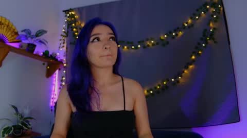 Snapshot of vayolett_dakotta chatting on October 2025 12:58:01 AM Vayolett online show from October 2025 12:58:01 AM