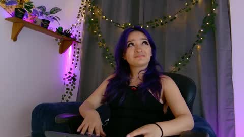 Snapshot of vayolett_dakotta chatting on November 2025 11:41:01 PM Vayolett online show from November 2025 11:41:01 PM