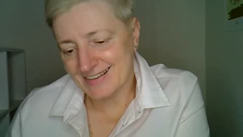 vea_motty online show from December 2025 02:46:01 PM