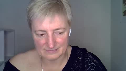 vea_motty online show from December 2025 02:35:01 PM